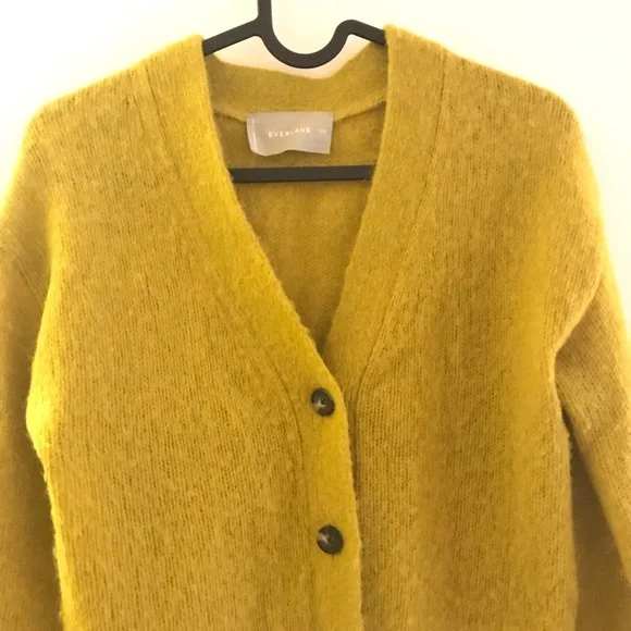 Everlane The Alpaca V Neck Cropped Cardigan - Picture 5 of 7
